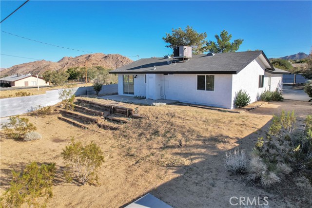 Detail Gallery Image 19 of 24 For 61638 La Jolla, Joshua Tree,  CA 92252 - 4 Beds | 2 Baths