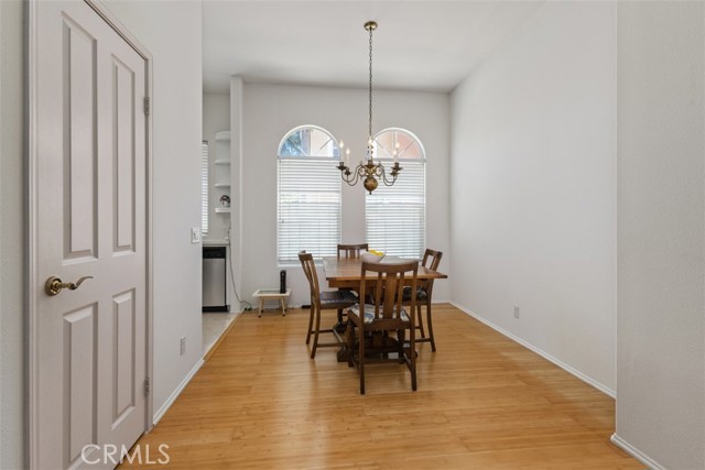 10 Palmieri Aisle, Irvine CA: https://media.crmls.org/medias/627027c0-2687-4d9d-b732-551857c07bd5.jpg