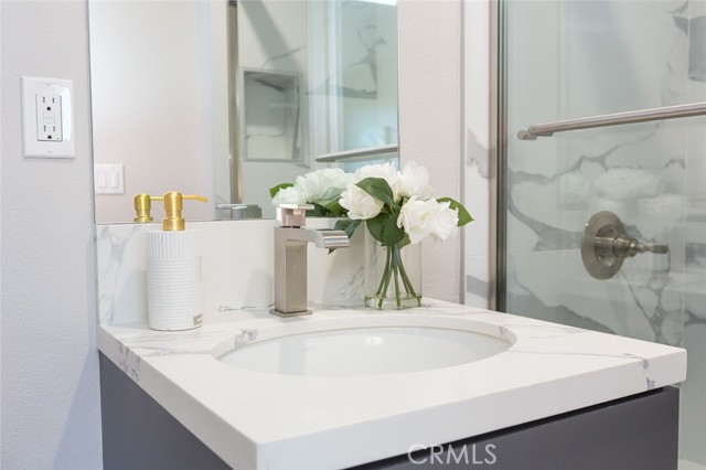 Detail Gallery Image 12 of 33 For 3682 Harriman Ave #2,  El Sereno,  CA 90032 - 3 Beds | 3/1 Baths