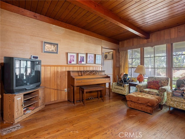 Detail Gallery Image 18 of 40 For 13607 Huston St, Sherman Oaks,  CA 91423 - 3 Beds | 2 Baths