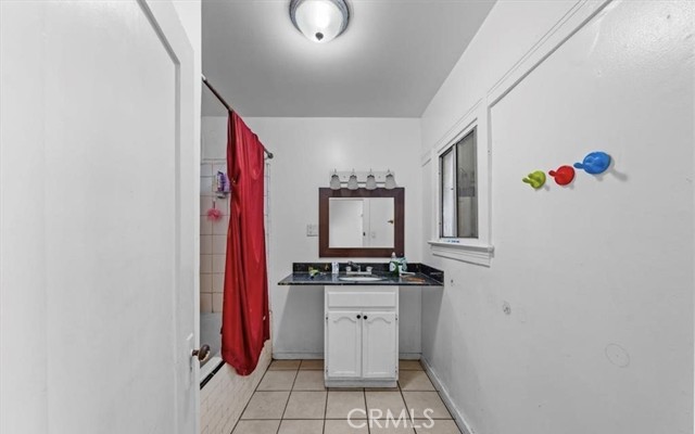 1236 W Martin Luther King Jr., Los Angeles CA: https://media.crmls.org/medias/627108b0-1cdd-4703-8ab9-be9185d3e15a.jpg