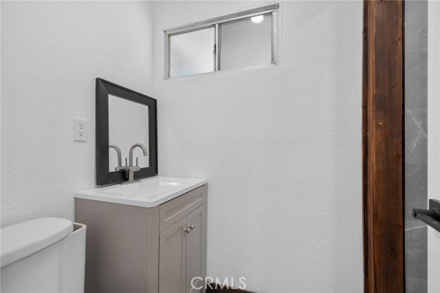 672 N 17TH, Banning CA: https://media.crmls.org/medias/6271369b-a958-4127-a0c2-017e050873fc.jpg