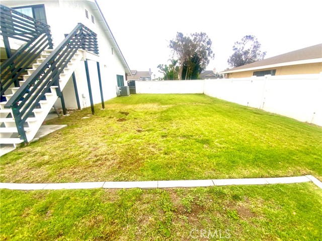 2416 Hialeah Circle, Norco CA: https://media.crmls.org/medias/6271e1c7-f410-48db-b5fd-d00817c73c39.jpg