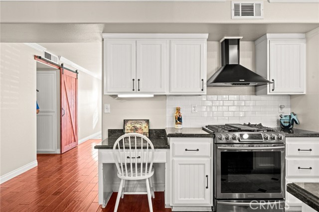 Detail Gallery Image 9 of 40 For 28731 Thornhill, Menifee,  CA 92586 - 2 Beds | 2 Baths