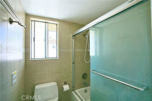 Detail Gallery Image 23 of 27 For 1404 Prospect Ave #E,  San Gabriel,  CA 91776 - 2 Beds | 2 Baths