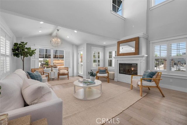 1605 Steinhart Avenue, Redondo Beach CA: https://media.crmls.org/medias/6272ae4e-e0ba-48c6-80c1-eca7be82e4b5.jpg