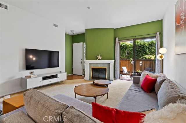 2512 Curtis Avenue, Redondo Beach, California 90278, 2 Bedrooms Bedrooms, ,2 BathroomsBathrooms,Residential,Sold,Curtis,SB23119395