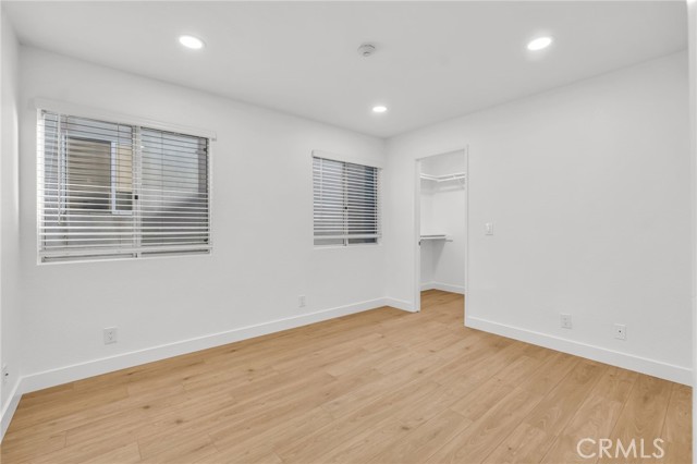 Detail Gallery Image 12 of 23 For 710 5th St, Hermosa Beach,  CA 90254 - 2 Beds | 2 Baths