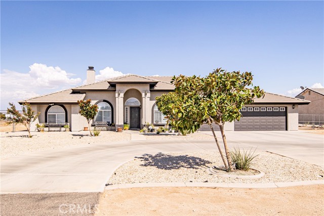 Detail Gallery Image 1 of 75 For 11123 Hickory Ave, Hesperia,  CA 92345 - 4 Beds | 2/1 Baths