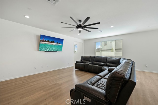 Detail Gallery Image 11 of 40 For 36300 Firelight Cir, Wildomar,  CA 92595 - 4 Beds | 3 Baths