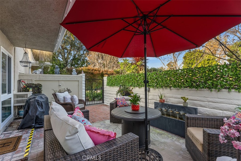 MLS #OC25266334 image #9