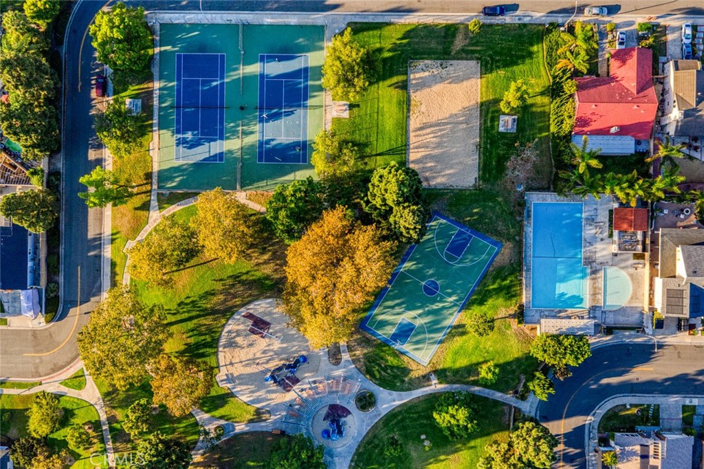 https://media.crmls.org/medias/62759d36-73dd-4b50-914e-71b3fb131437.jpg?preset=X-Large