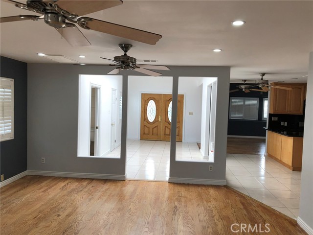 12917 Sandy Lane, Downey CA: https://media.crmls.org/medias/6275bc7c-63a0-46a2-b594-c3f08cb08992.jpg