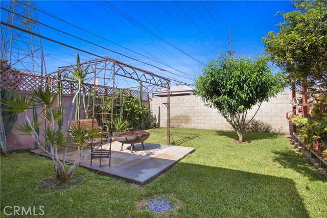 Detail Gallery Image 13 of 15 For 338 W Glencoe St, Compton,  CA 90220 - 3 Beds | 2 Baths