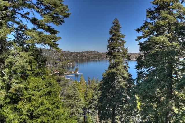 Detail Gallery Image 33 of 59 For 319 Mittry Ln, Lake Arrowhead,  CA 92352 - 2 Beds | 2/1 Baths