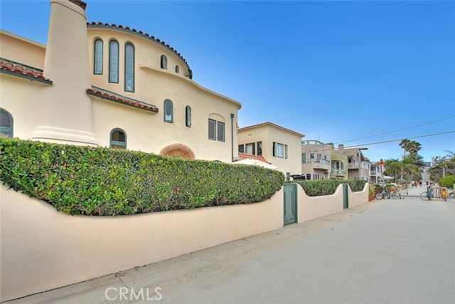 Detail Gallery Image 34 of 35 For 1602 the Strand, Hermosa Beach,  CA 90254 - 4 Beds | 5 Baths