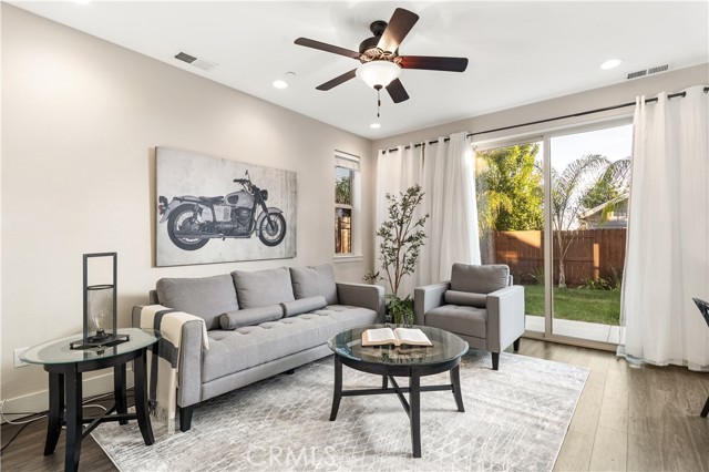 Detail Gallery Image 8 of 44 For 1110 Shumard Oak Way, Chico,  CA 95928 - 3 Beds | 2/1 Baths