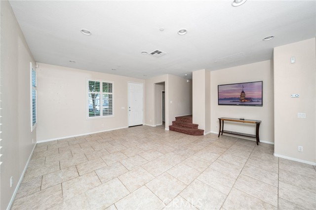 Detail Gallery Image 12 of 36 For 12500 Castelo Ln, Corona,  CA 91752 - 4 Beds | 2/1 Baths