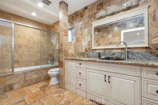 13353 Sylvan Street, Van Nuys CA: https://media.crmls.org/medias/6277310d-4168-440e-8cce-c1c35c0bf716.jpg