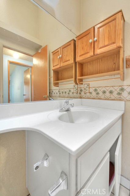 Detail Gallery Image 15 of 36 For 2325 N Milor Ave, Rialto,  CA 92377 - 3 Beds | 2 Baths