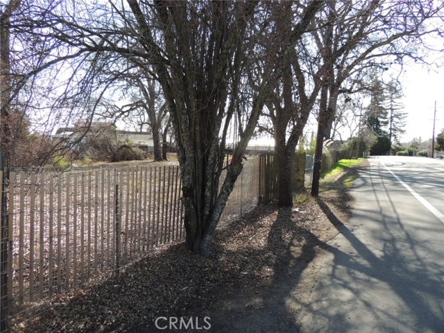 Detail Gallery Image 4 of 13 For 3530 Lakeshore Bld, Lakeport,  CA 95453 - – Beds | – Baths