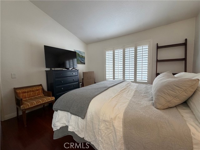 MLS #OC25260603 image #10