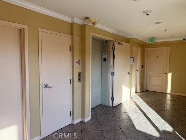 Detail Gallery Image 13 of 13 For 13525 Vanowen St #102,  Van Nuys,  CA 91405 - 3 Beds | 2 Baths