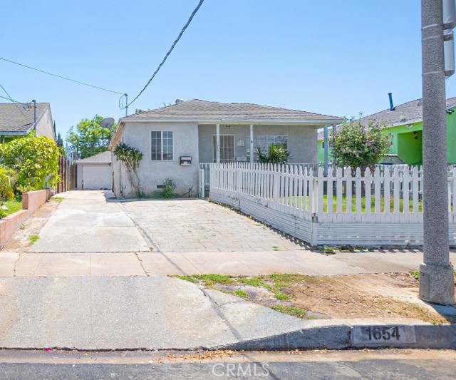 Detail Gallery Image 2 of 50 For 1654 W 216th St, Torrance,  CA 90501 - 3 Beds | 2 Baths