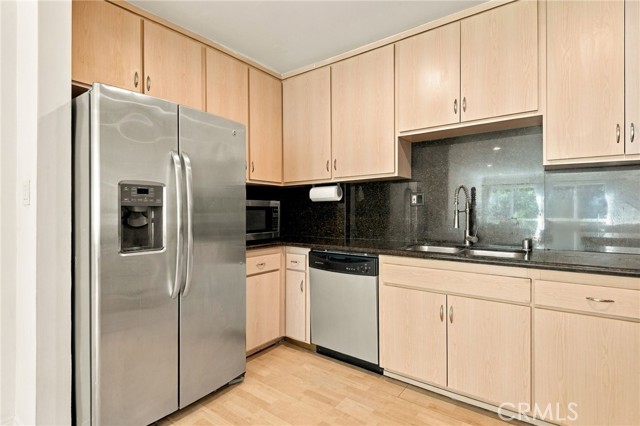 5315 Zelzah Avenue, 16 photo 10