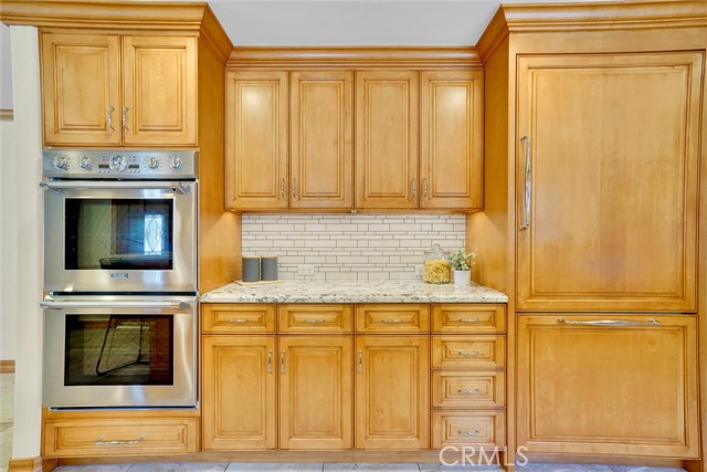 Detail Gallery Image 13 of 43 For 10650 Owensmouth Ave, Chatsworth,  CA 91311 - 5 Beds | 4/1 Baths