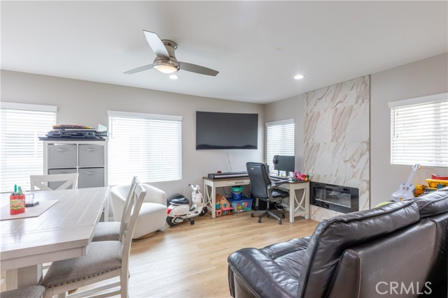 1344 Ximeno Avenue, Long Beach CA: https://media.crmls.org/medias/627c6ad8-f465-4afc-8baf-655694d51107.jpg