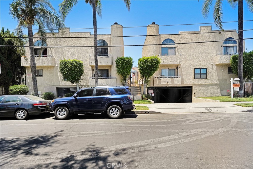 8331 Cedros Avenue #11