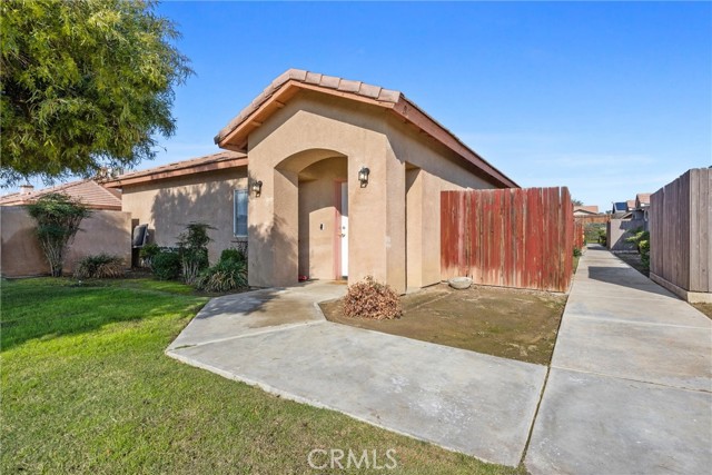 Detail Gallery Image 5 of 14 For 548 Yellow Meadow Ct., Bakersfield,  CA 93308 - – Beds | – Baths