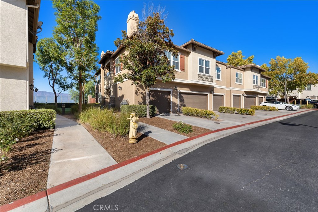 15643 Vista Way #100