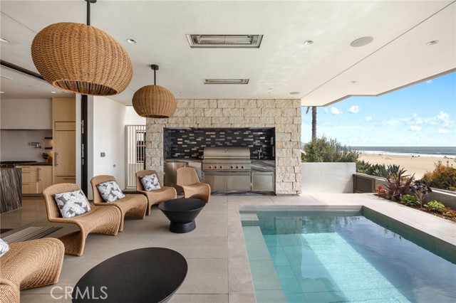 716 The Strand, Manhattan Beach CA: https://media.crmls.org/medias/627d82b8-bf52-48b3-9c5b-a7075c2a6de7.jpg