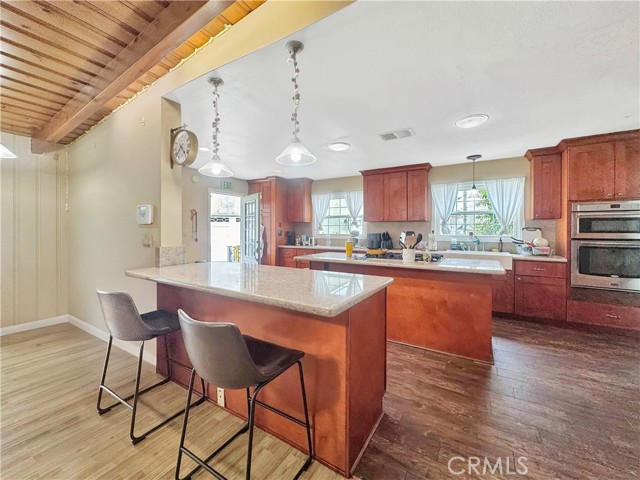 7736 Sugar Drive, Huntington Beach CA: https://media.crmls.org/medias/627da92b-bd0f-4082-81f2-a4e32ea44157.jpg