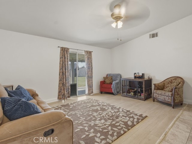 Detail Gallery Image 5 of 23 For 4912 Corral Cir, Banning,  CA 92220 - 6 Beds | 3 Baths