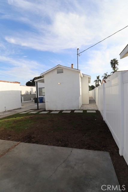 Detail Gallery Image 67 of 75 For 1917 W 74th, Los Angeles,  CA 90047 - 4 Beds | 3 Baths