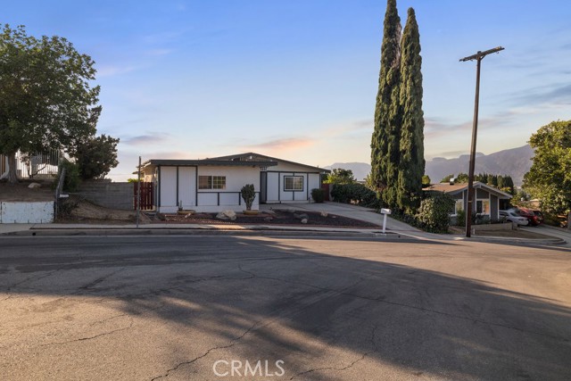 12643 Garber, Los Angeles CA: https://media.crmls.org/medias/627ed3a6-b12e-40ea-b57b-ad23204a66ce.jpg