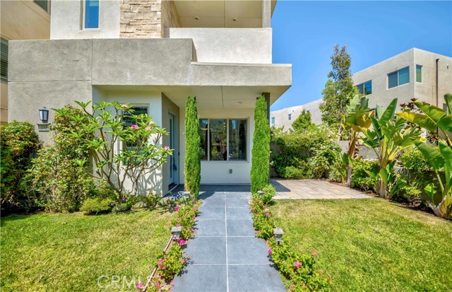 195 Stellar, Irvine CA: https://media.crmls.org/medias/627ee9f0-0089-4420-acdc-36bf63d5efc2.jpg