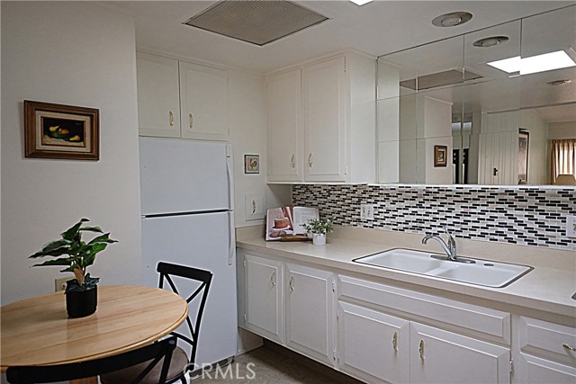 Detail Gallery Image 20 of 29 For 12141 Del Monte Dr 284e   M11,  Seal Beach,  CA 90740 - 2 Beds | 1 Baths