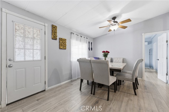 Detail Gallery Image 3 of 23 For 3524 E Avenue R #179,  Palmdale,  CA 93550 - 3 Beds | 2 Baths