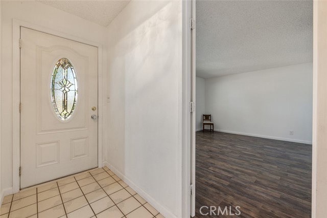 1920 E Orangeburg Avenue, Modesto CA: https://media.crmls.org/medias/6281a330-21f0-4c47-9876-8616d5c14b15.jpg