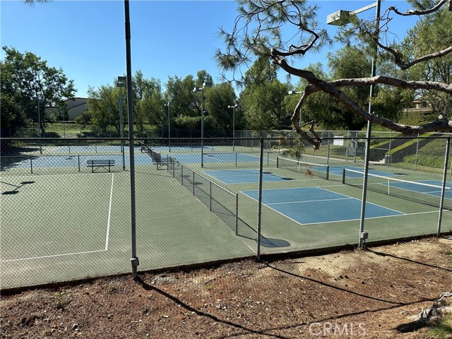 Image 26 of 27 For 516 Westchester