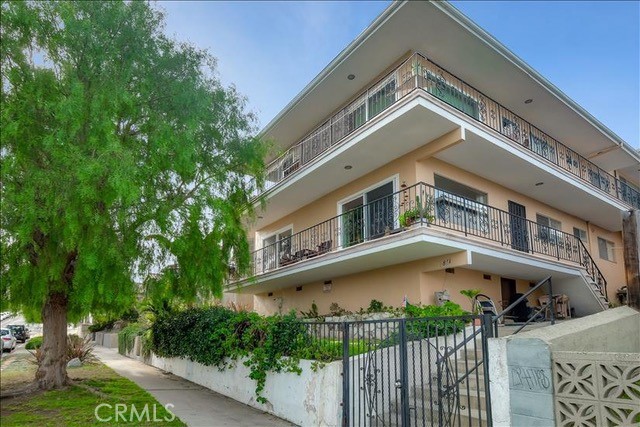 1811 South Alma Street, San Pedro CA: https://media.crmls.org/medias/6281d5f5-3408-434e-995a-68164906a6cd.jpg