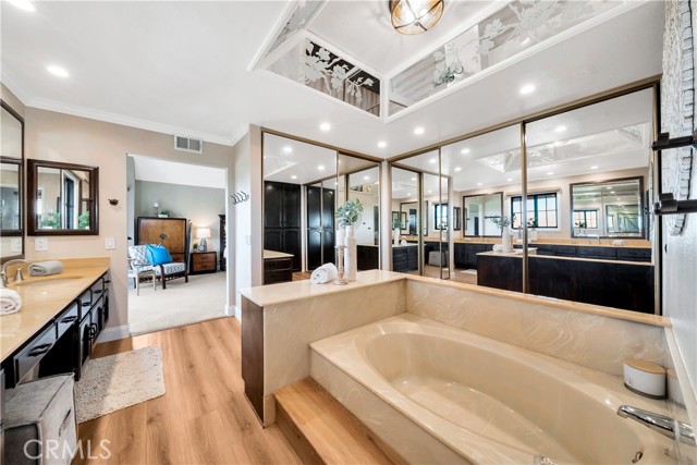 3636 E Longridge Drive, Orange CA: https://media.crmls.org/medias/62820fd0-24ce-4a27-ac14-2c3811966d9d.jpg