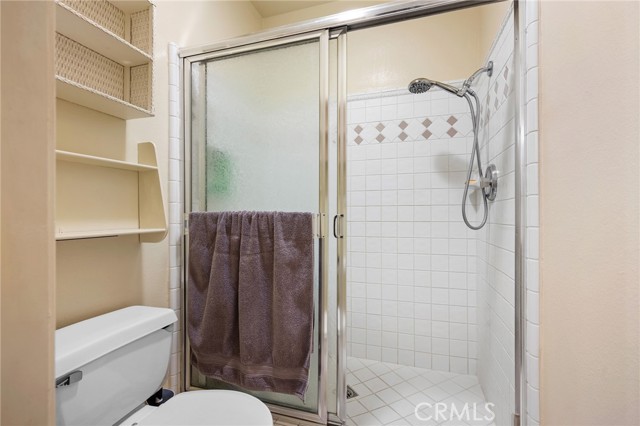 Detail Gallery Image 18 of 38 For 9555 via Venezia, Burbank,  CA 91504 - 3 Beds | 3 Baths