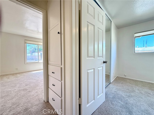 44037 Fern Avenue, Lancaster CA: https://media.crmls.org/medias/6282ac65-71e7-4a5b-8c62-46a417f8d42d.jpg