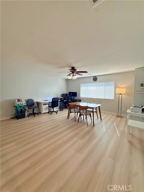 Detail Gallery Image 26 of 34 For 14115 Desert Rose, Hesperia,  CA 92344 - 4 Beds | 3 Baths