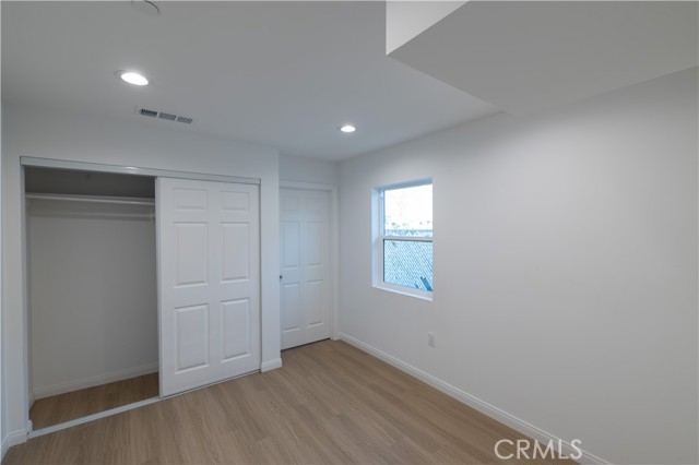 Detail Gallery Image 6 of 12 For 1202 E 3rd St, Santa Ana,  CA 92703 - 2 Beds | 2/1 Baths